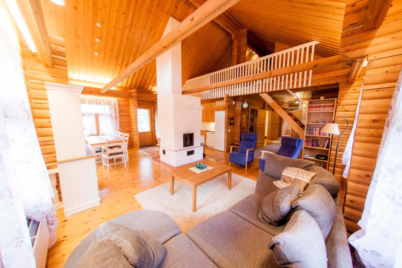 Lodge Heinähattu *
